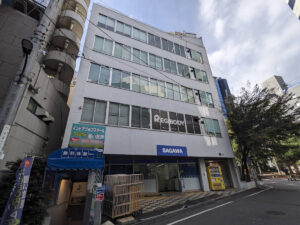 BEYOND新宿店へのルート